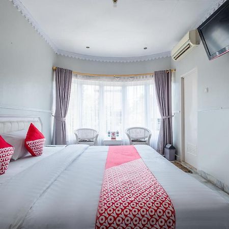 Oyo 1444 Patradissa Stasiun Bandung Hotel Eksteriør bilde