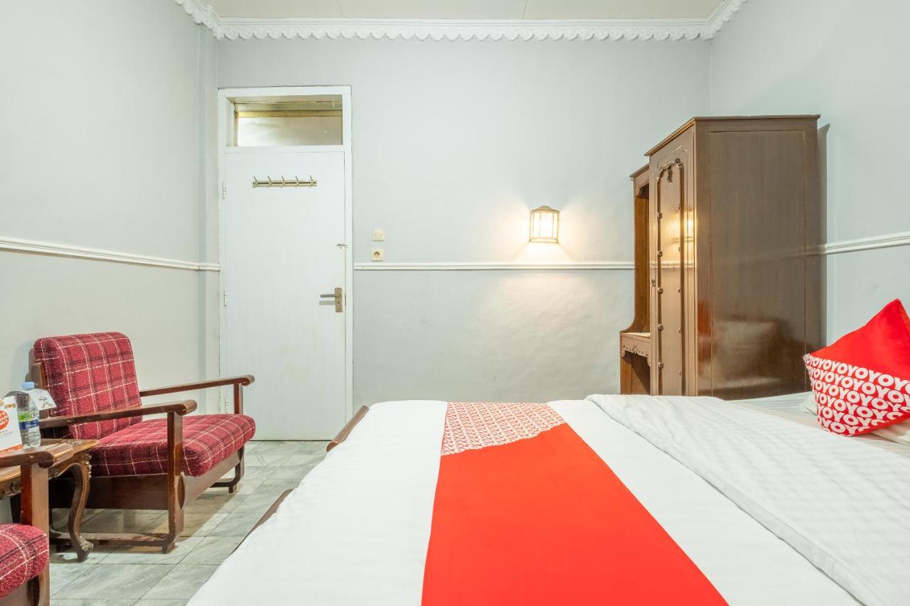 Oyo 1444 Patradissa Stasiun Bandung Hotel Eksteriør bilde