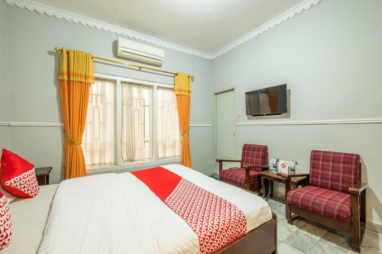 Oyo 1444 Patradissa Stasiun Bandung Hotel Eksteriør bilde