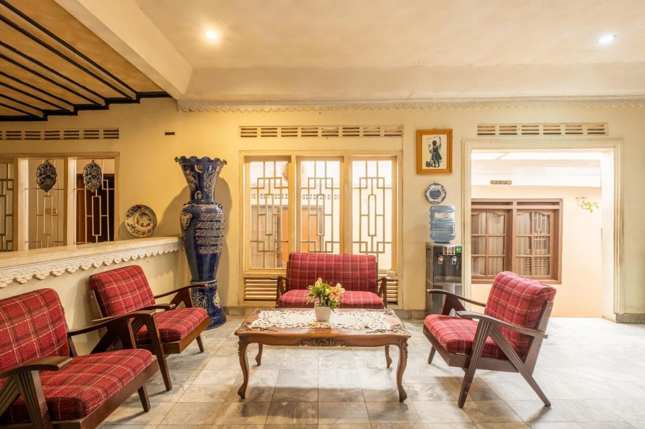 Oyo 1444 Patradissa Stasiun Bandung Hotel Eksteriør bilde