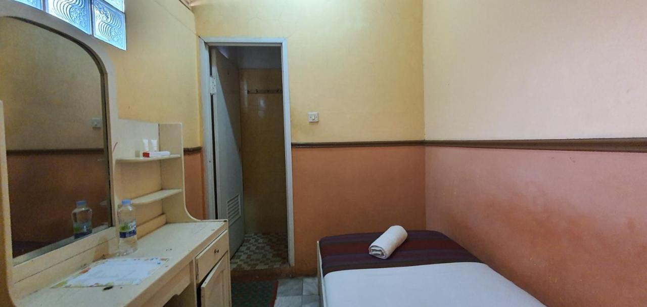 Oyo 1444 Patradissa Stasiun Bandung Hotel Eksteriør bilde
